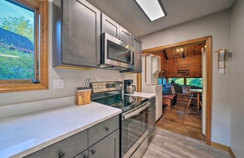 Westford Cottage | Custom-Built Lakefront Cottage w/Spacious Yard!