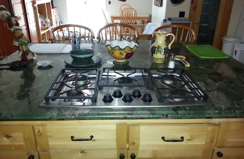 Fallbrook House | CUSTOM HIGH VIEW 5-MAN SPA, POOL, ORCHARD NEXT TO WINE TASTING, EZ FWY, PETS OK
