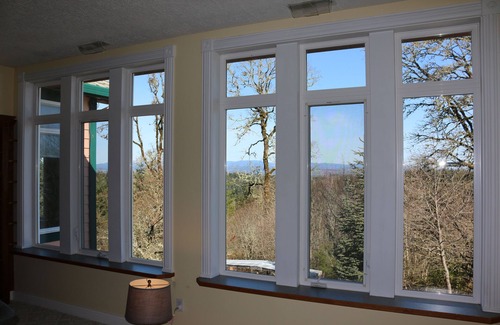 Sheridan House | Custom home in vineyard setting close to local attractions