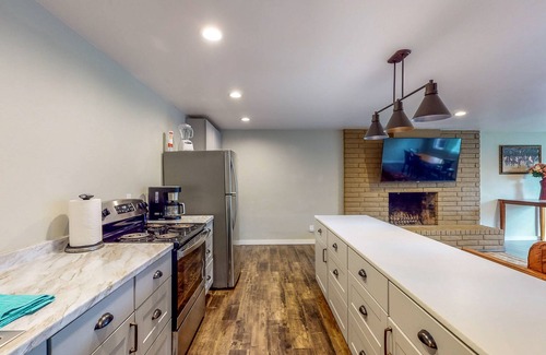 Rancho San Diego House | Custom Home on 1.3-Acre Estate with Private Solar-Heated Pool & Pool House