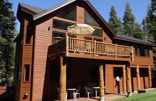 Tahoe Paradise House | Custom Luxury Home With Hot Tub & Pool Table