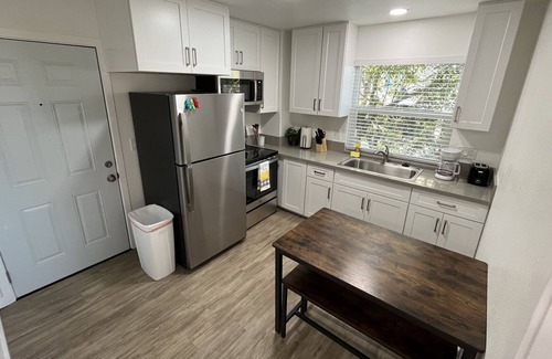 National City Apartment | Cute 2 Bedroom in Nat'l City