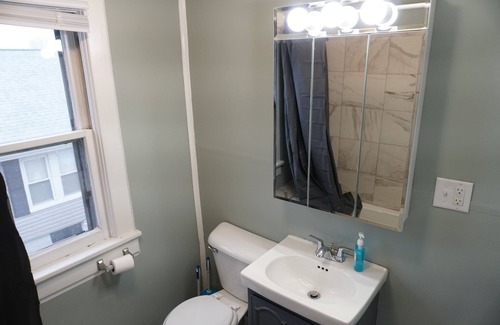 Ottawa Apartment | Cute 2 Bedroom Near Starved Rock & Downtown Ottawa