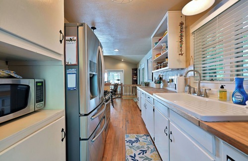 Birchwood Cabin | Cute cabin on pristine Long Lake