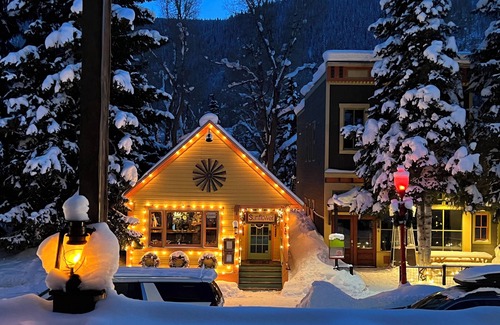Crested Butte Apartment | Cute Cottage in Historic Town