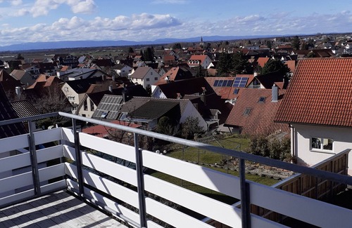 Friesenheim House | Cute house/apartment in Friesenheim, near Europa-Park🎢, Black Forest🌲