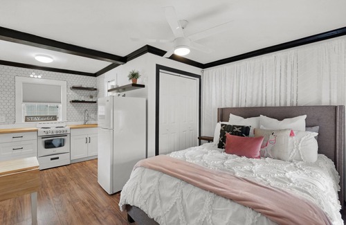 Downtown Cottage | Cute little cottage located 2 blocks from the heart of Downtown Pensacola.