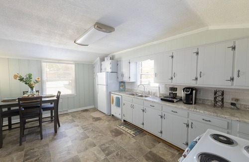 Rosewood House | Cute n' Comfy Capers