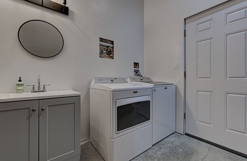 Metolius Apartment | Cute Nest Close to Cove Palisades 1-bedroom studio apartment