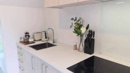 Christchurch City Centre Apartment | Cute on Cashel 10