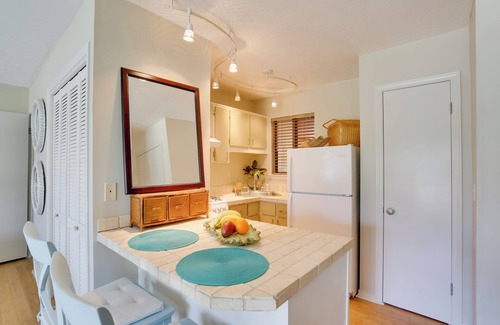 West Panama City Beach Condo | Cute PCB Condo by Lake Powell w/Pool Access!