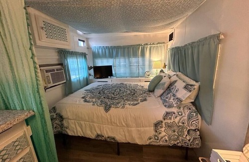 Dandridge House | Cute RV w/2 bedrooms, WiFi, & AC in Enchanting Dandridge! Close to attractions!