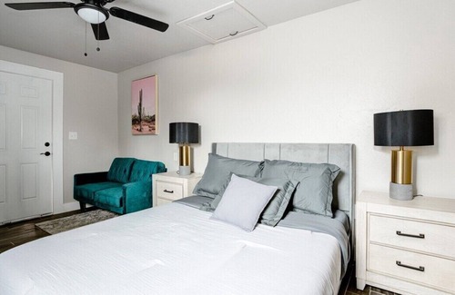Central Oklahoma City Apartment | Cute studio nears Topgolf