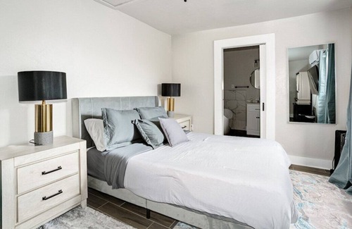 Central Oklahoma City Apartment | Cute studio nears Topgolf