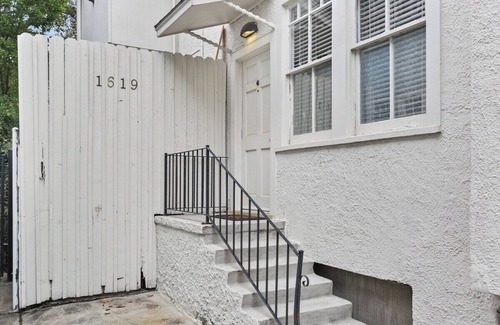 Uptown Historic District House | Cutest 1BR steps to St. Charles Streetcar!