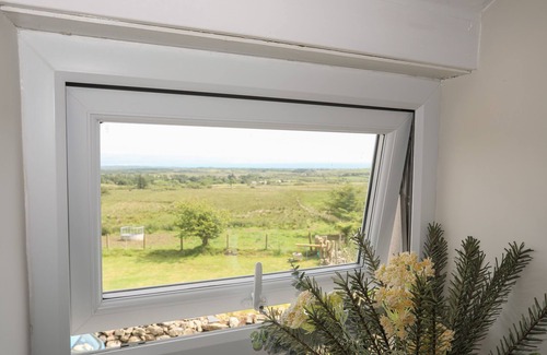 Rhyd-y-clafdy Cottage | CWM CEILIOG ANNEX, romantic, character holiday cottage in Trefor