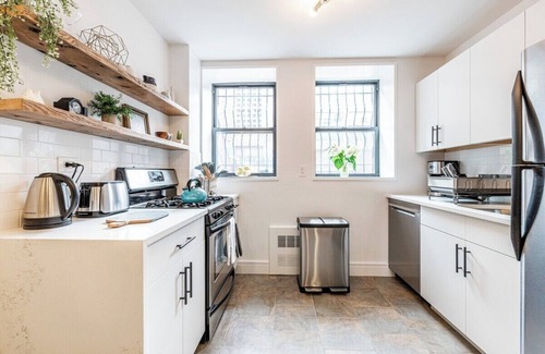 Central Park North Apartment | Cypress Court I by Rove Travel 2BR Harlem Apartment