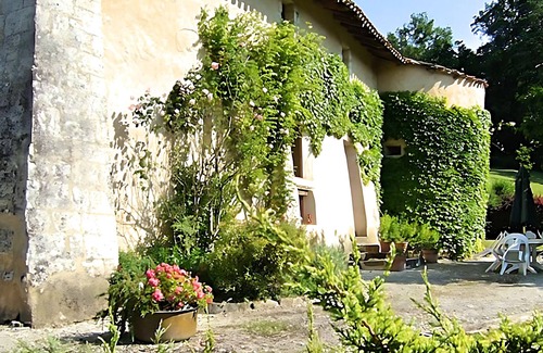 Leguillac-de-l'Auche House | Dépendance de Château Avec Piscine et Tennis