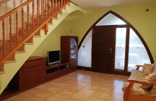 El Roc de Sant Gaieta Apartment | Dúplex amb piscina comunitària i terrassa