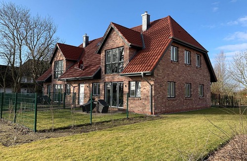Vollerwiek Apartment | Dünentraum, Ferienwohnung in "De Feerjenhusen" am Haubarg von Vollerwiek