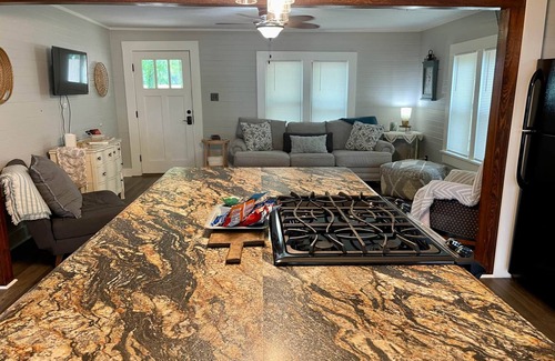 Farmerville House | D'Arbonne Nest Rentals: The Pelican's Nest