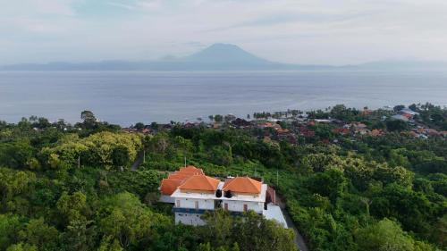 Sampalan House | D'Arya Sea View