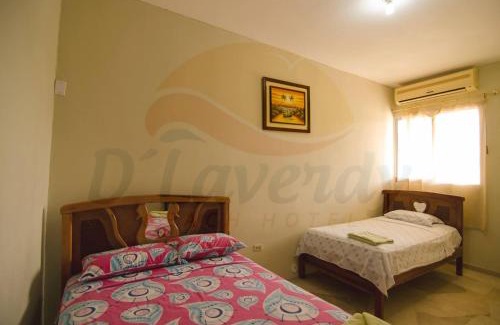 Playas Hotel | D Laverdy