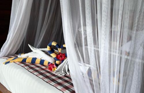 Mushroom Bay House | D mas huts lembongan