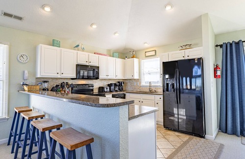 Duck House | D0115, Gorgeous! Private Pool, Hot Tub, Game room, Family Friendly