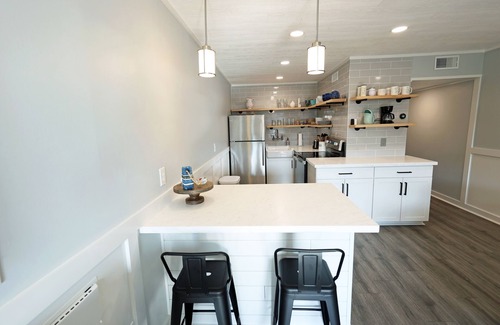 Duck Condo | D109- Oceanfront Condo, 2 bedrooms, 2 baths, Community Pool, and Tennis!