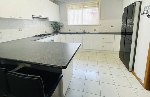 Maidstone House | D131 The Splendid Mitchell Stay