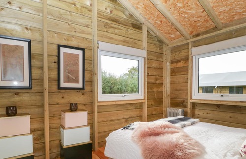 Winscombe Cottage | DABINETT, family friendly, with a garden in Sandford, Somerset