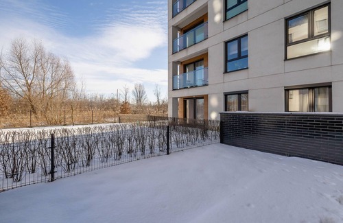 Pradnik Czerwony Apartment | Dąbska Studio With Terrace by Renters