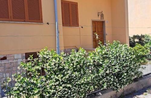 Spoleto House | daClaudia,it a piedi 5 min dalla stazione, 10 min dal centro