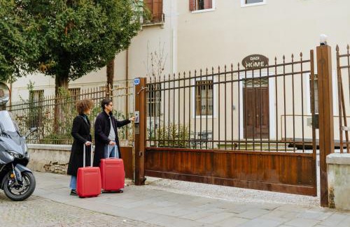 Historic Centre Bed & Breakfast | Dadi Home