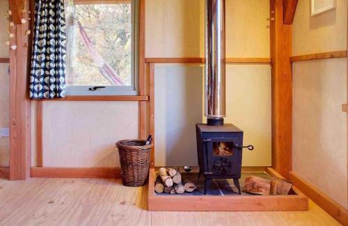 Rewe House | Daisy-a romantic logcabin hiding amongst the trees