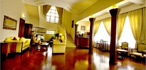 Phuong 10 Hotel | Dalat Cadasa Resort