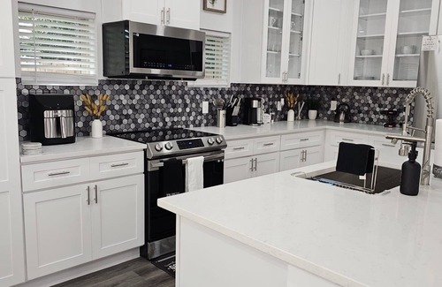 West Dallas House | Dallas Captivates and Inspires