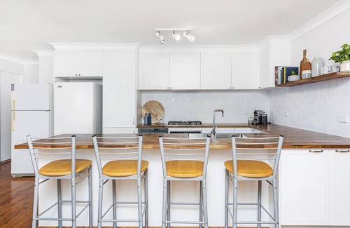 Gerroa House | Dambreezy - Water Views