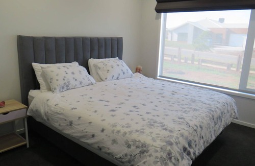 Mansfield House | Dan's Rise - With Pool