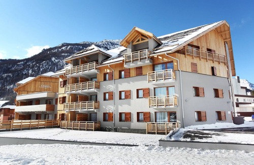 La Salle-les-Alpes Condo | Dans les Montagnes | Wi-Fi Gratuit + Accès Piscine