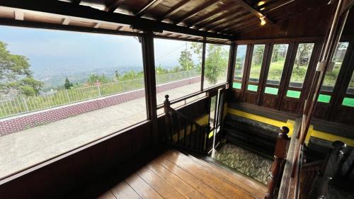 Bandung Villa | Dapur Caringin Tilu Villa Joglo