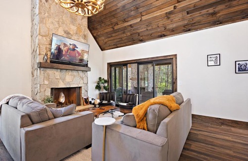 Banner Elk House | Dark Horse Lodge