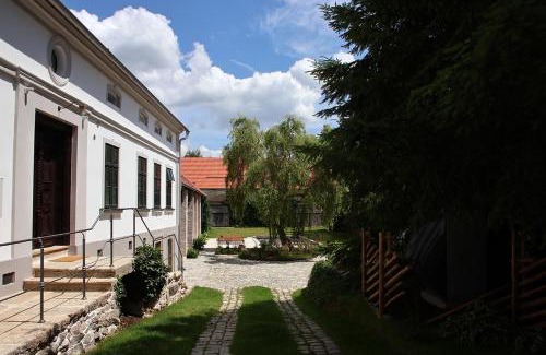 Stare Sedlo Villa | Darmyšl No13
