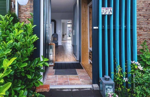Gelbensande House | Das Sterf Summary: A