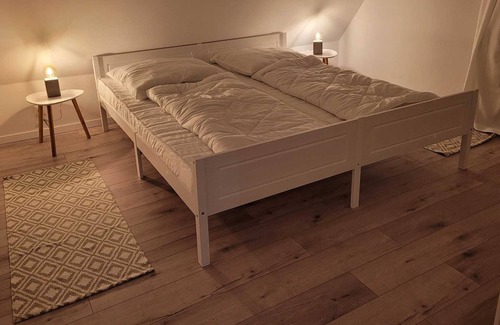 Drochtersen Apartment | Dat ole Faehrhus - Dat ole Fährhus