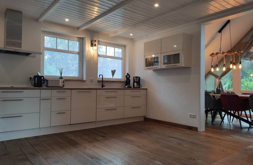 Soltau Apartment | Dat tweete Tohuus Whg. "Für Viele" (12 Adults + 2 Toddlers)