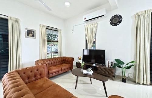 Tebrau House | Dato Onn, Harmony Stay by Antlerzone