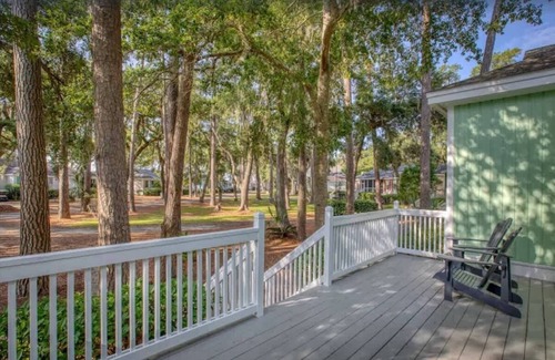 Melrose on the Beach House | Daufuskie Island Beach Cottage with Yard