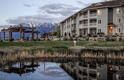 Genoa Condo | David Walley's Resort, 1br suite, Friday check-in